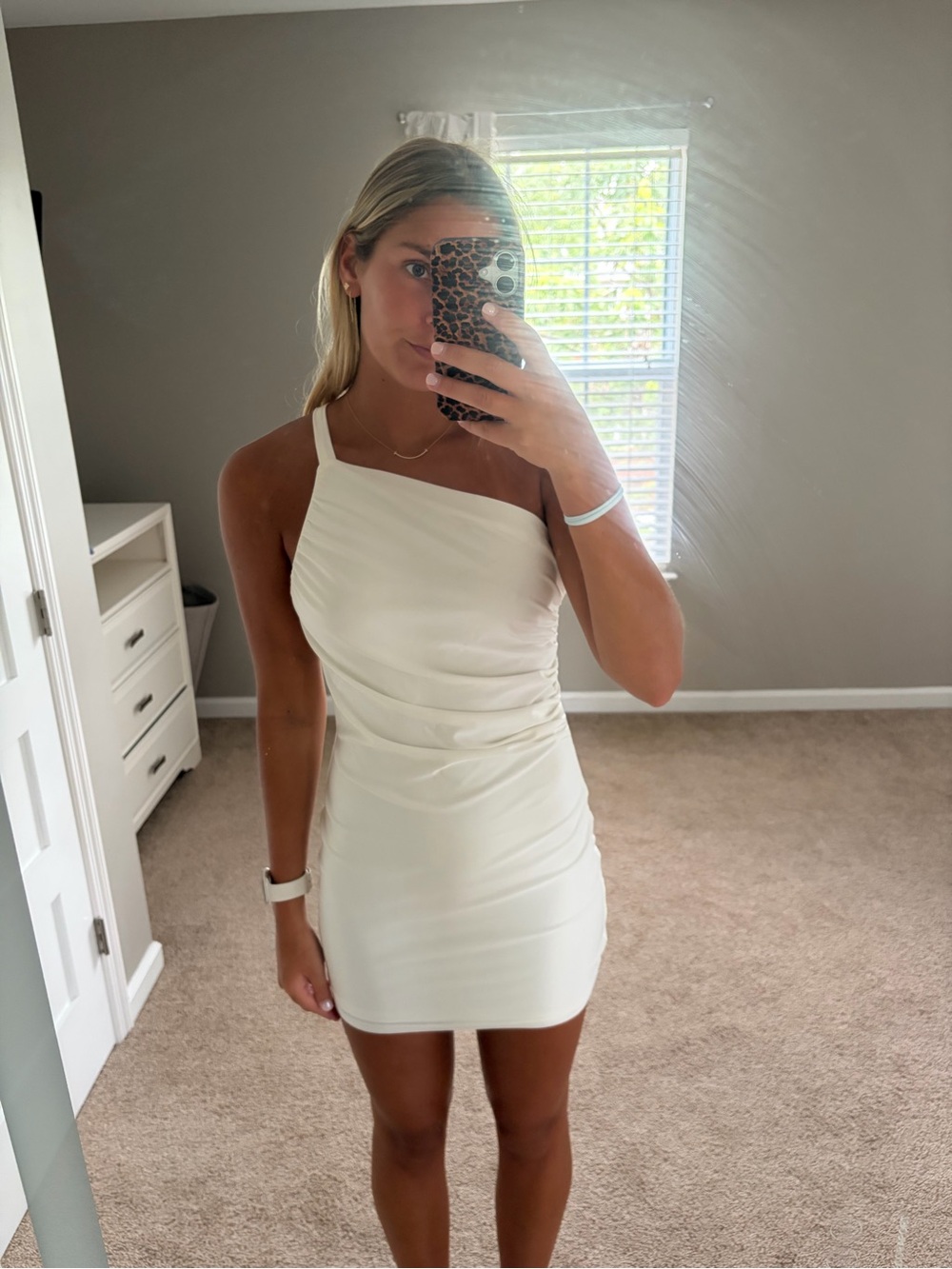 Super down One-Shoulder White Mini Dress